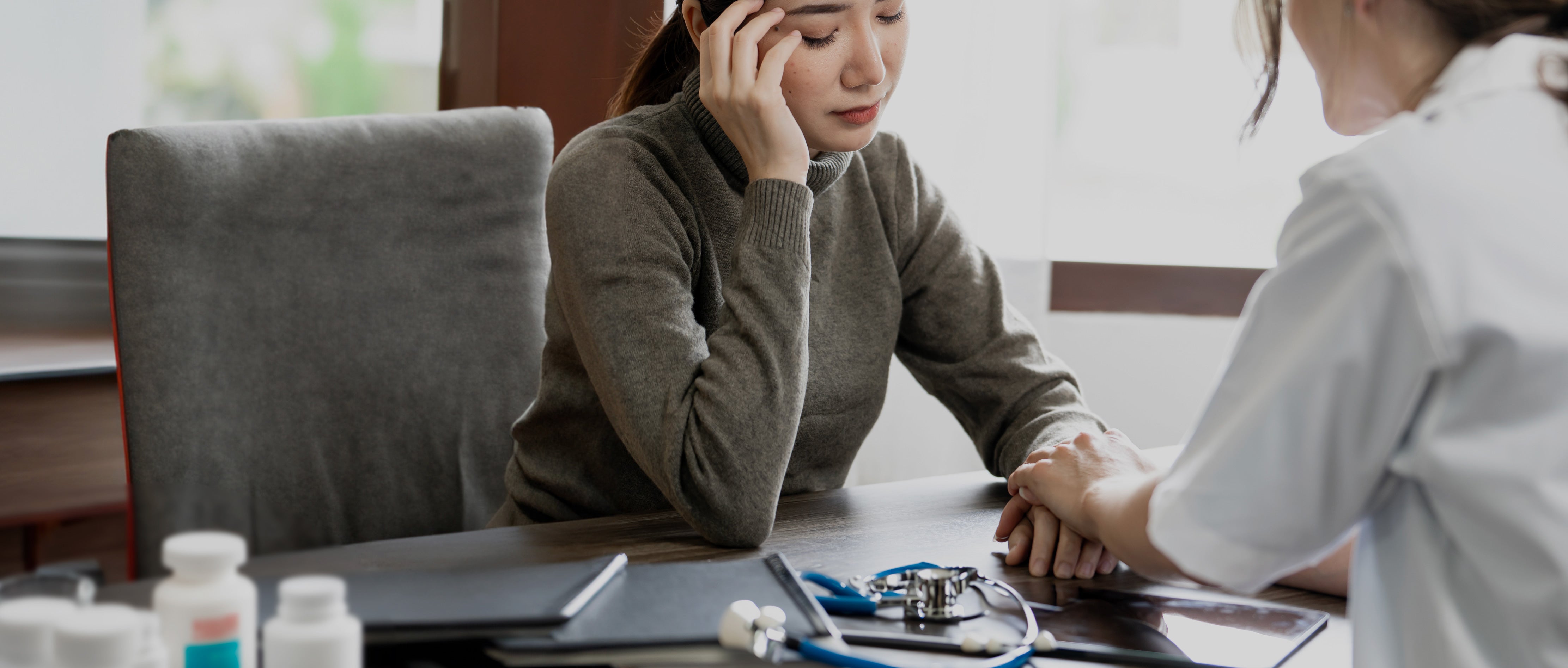 Person speaking with a doctor during a free consultation for weight management and diabetes support in Malaysia